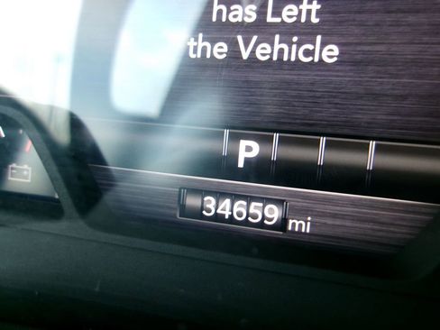 Certified 2025 RAM 1500 Laramie image 15