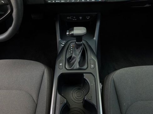 Used 2025 Kia K4 FWD image 14
