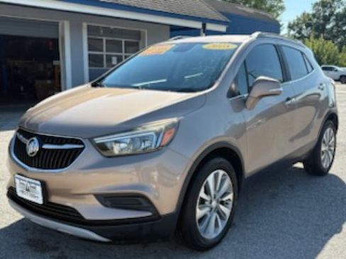 Used 2018 Buick Encore Preferred image 4