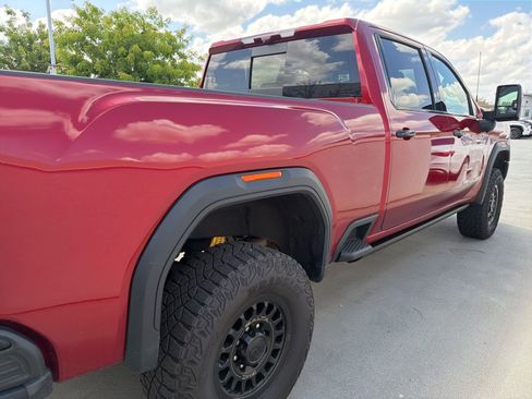Used 2024 GMC Sierra 2500 AT4X w/ AT4X AEV Edition AWD/4WD image 3