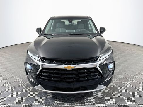 Used 2026 Chevrolet Blazer LT FWD image 2