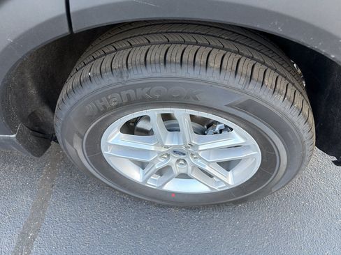 New 2026 Ford Explorer Active w/ Active Comfort Package RWD image 9