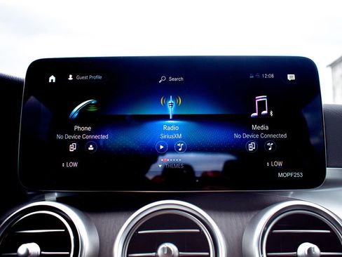 Used 2020 Mercedes-Benz GLC 300 4MATIC image 22