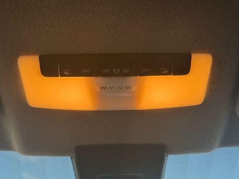 Certified 2025 Nissan Kicks Play S FWD image 23
