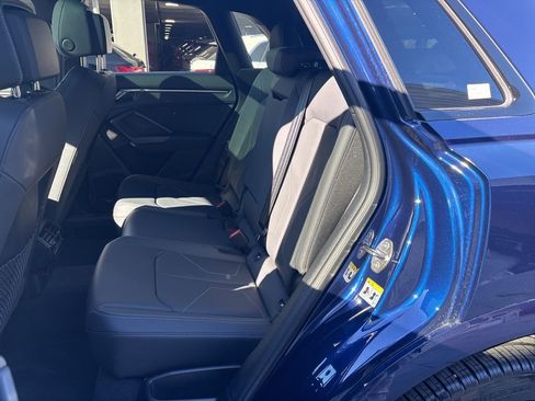 Certified 2025 Audi Q3 2.0T Premium w/ Convenience Package image 14