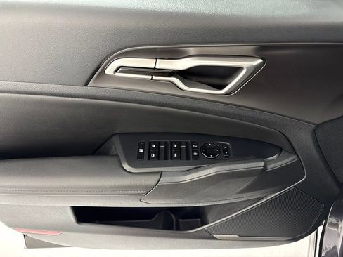 New 2026 Kia Sportage EX FWD image 24