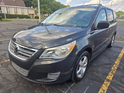 Used 2011 Volkswagen Routan SEL
