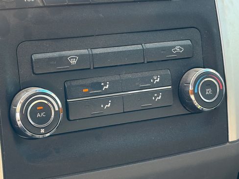 Used 2015 Nissan Frontier SV AWD/4WD image 17
