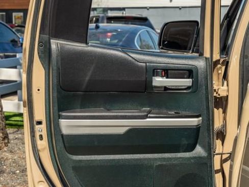 Used 2017 Toyota Tundra SR5 image 32