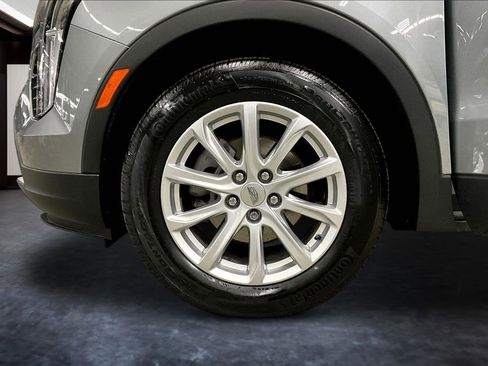 Certified 2023 Cadillac XT4 Luxury w/ Cold Weather Package image 34
