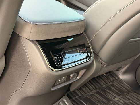 New 2026 INFINITI QX80 4WD image 25