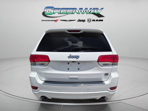 Used 2017 Jeep Grand Cherokee Overland RWD image 2