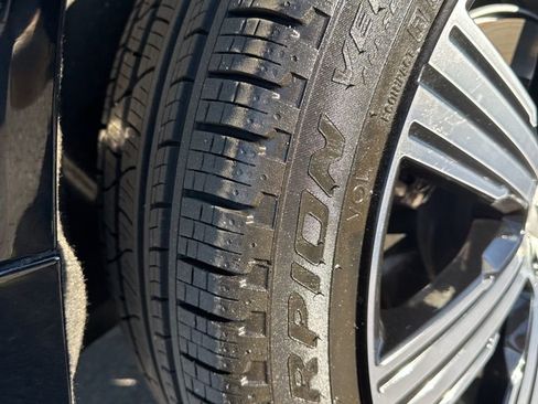 Used 2024 Volvo XC90 B5 Plus w/ Protection Package Premier image 26