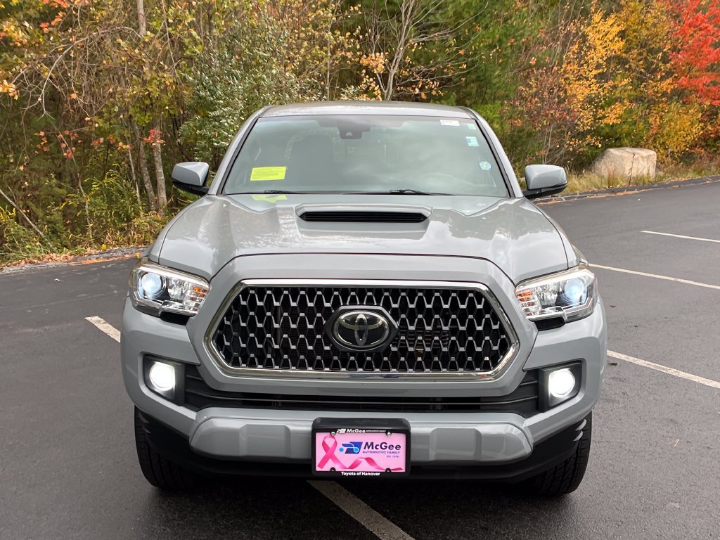 Used 2019 Toyota Tacoma TRD Sport w/ Technology Package AWD/4WD image 8