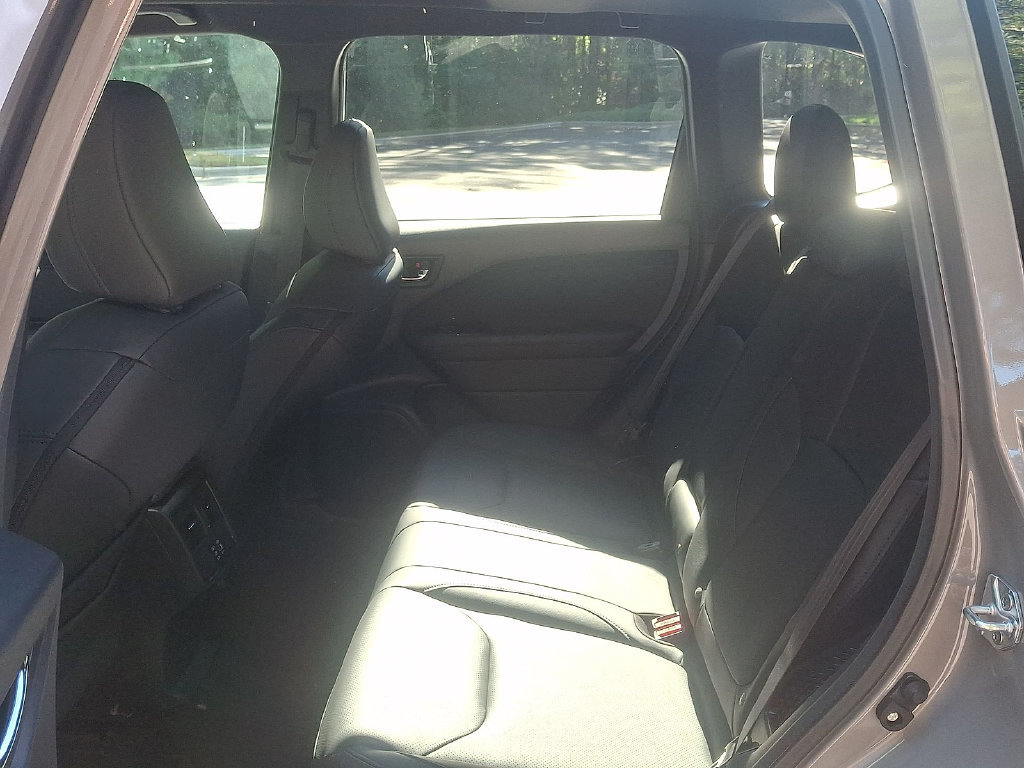 New 2026 Subaru Forester Touring AWD/4WD image 13