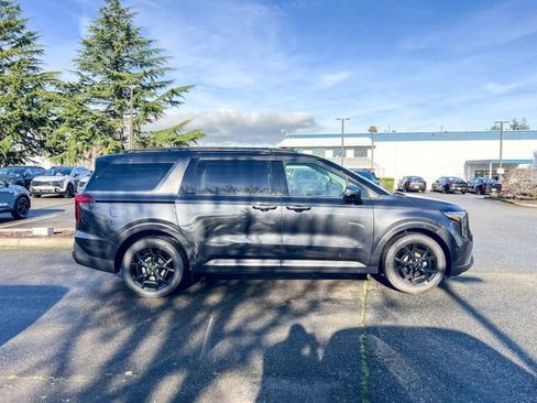 New 2026 Kia Carnival SX Prestige image 5