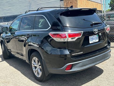 Used 2015 Toyota Highlander XLE AWD/4WD image 7