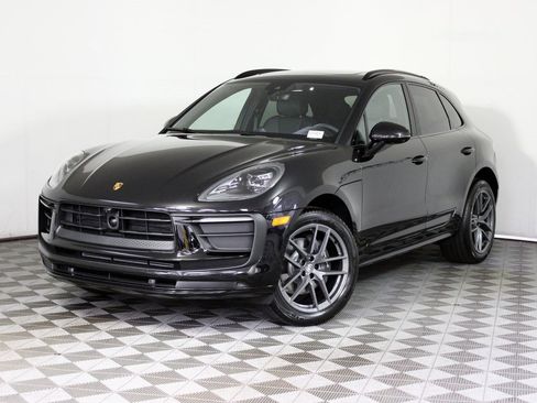 Used 2025 Porsche Macan Turbo image 1