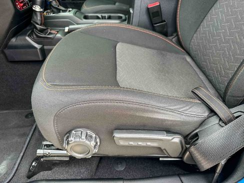 Used 2021 Jeep Gladiator Mojave AWD/4WD image 15