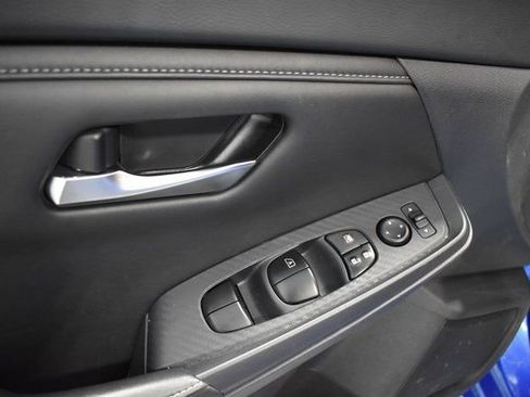 Used 2023 Nissan Sentra SV image 15