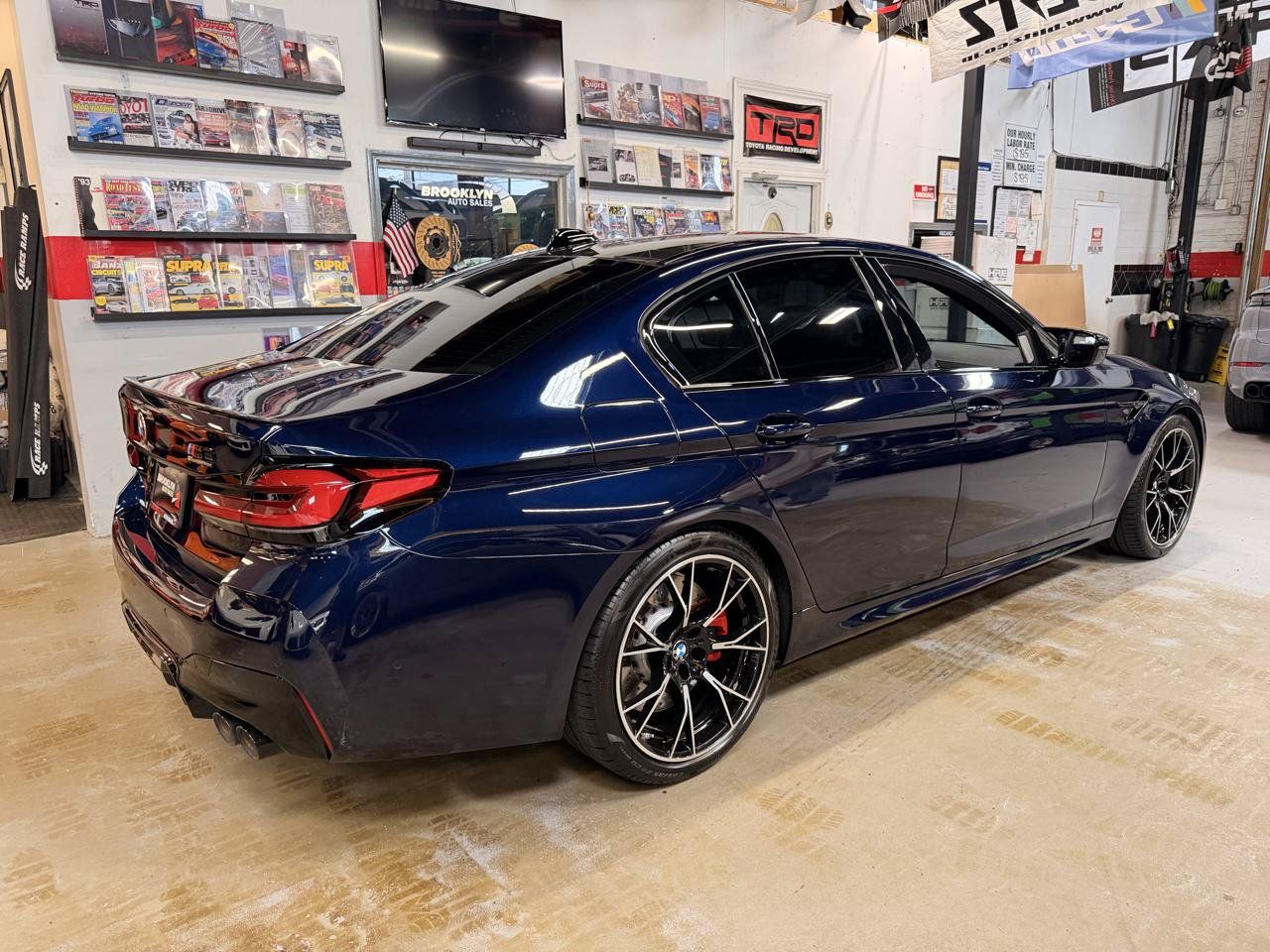 Used 2022 BMW M5 w/ Competition Package AWD/4WD image 5