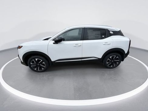 New 2026 Nissan Kicks SV w/ SV Premium Package AWD/4WD image 5
