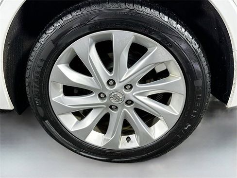 Used 2017 Buick Envision Premium image 29