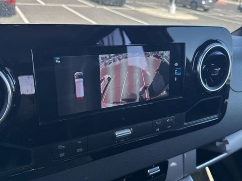 Used 2020 Mercedes-Benz Sprinter 2500 image 18