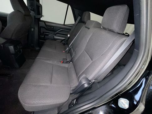 Used 2025 Toyota 4Runner SR5 AWD/4WD image 22