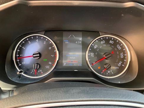 Used 2022 Toyota RAV4 XLE Premium FWD image 26