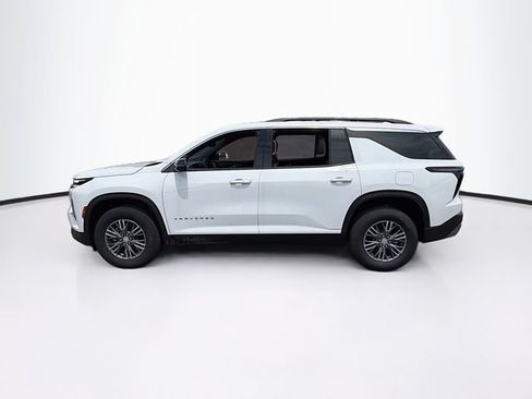 New 2026 Chevrolet Traverse LT w/ Driver Confidence Package AWD/4WD image 9