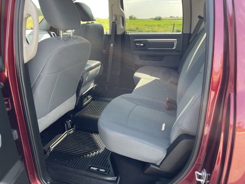 Used 2020 RAM 1500 Classic SLT image 16