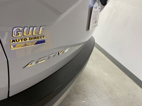 Used 2025 Ford Escape Active image 18