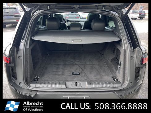 Used 2025 Land Rover Range Rover Sport SE image 15