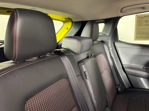 Used 2025 Nissan Kicks SR FWD image 27