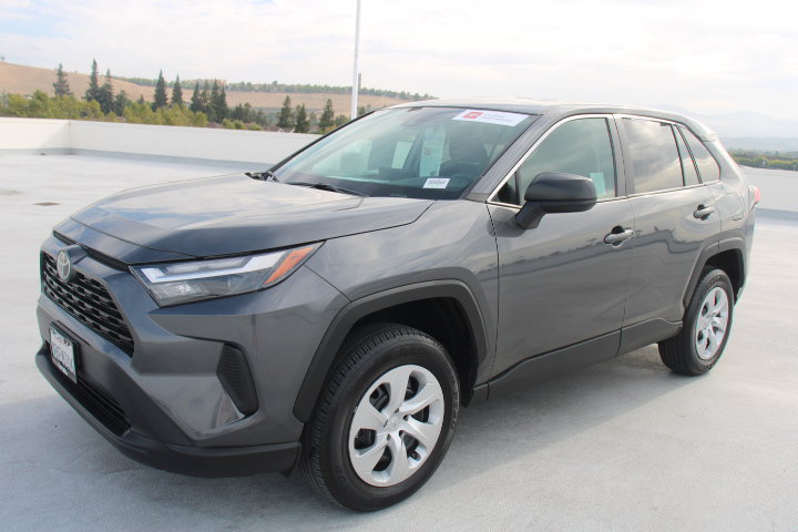 Certified 2025 Toyota RAV4 LE AWD/4WD image 6