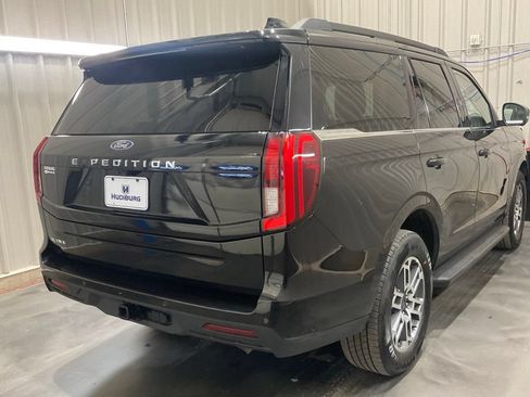Used 2025 Ford Expedition Active RWD image 25