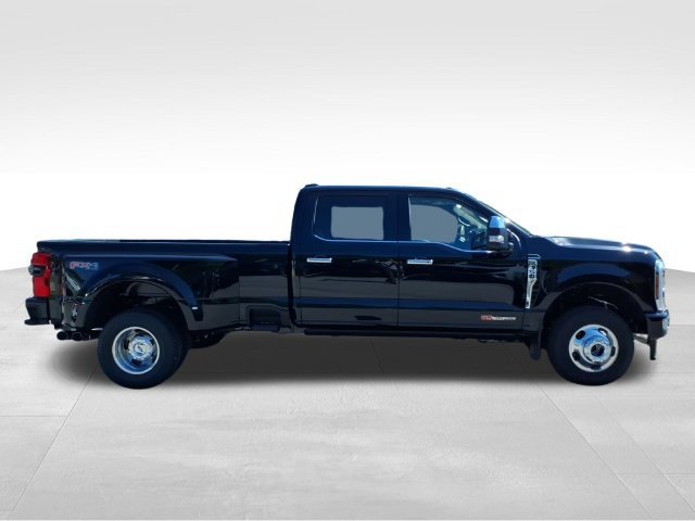 New 2027 Ford F350 Platinum w/ Platinum Plus Package AWD/4WD image 14
