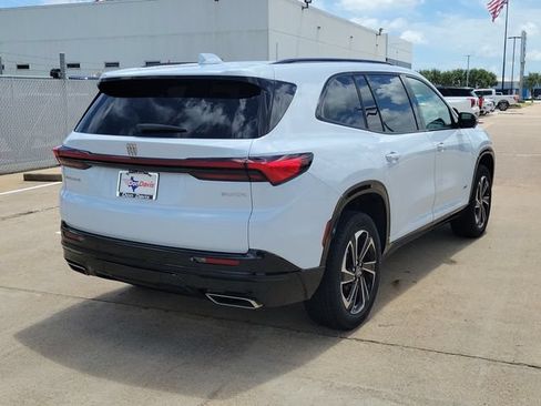 Used 2026 Buick Enclave Sport Touring FWD image 3