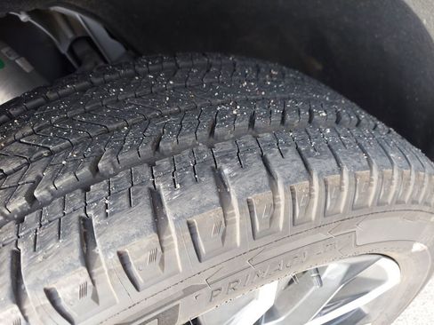 Used 2025 GMC Sierra EV Denali image 9