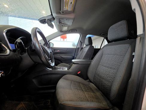 Used 2022 Chevrolet Equinox LT FWD image 17