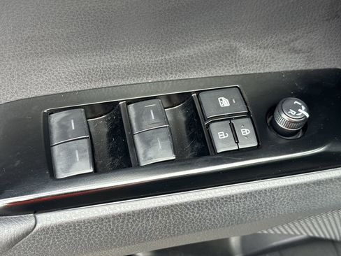 Certified 2025 Toyota Camry SE w/ Convenience Package FWD image 15