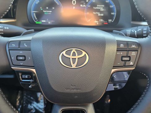 New 2025 Toyota Crown Signia image 23