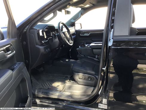 Used 2023 Chevrolet Silverado 1500 LT Trail Boss image 9