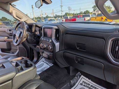 Used 2020 GMC Sierra 1500 Elevation w/ Elevation Value Package AWD/4WD image 18
