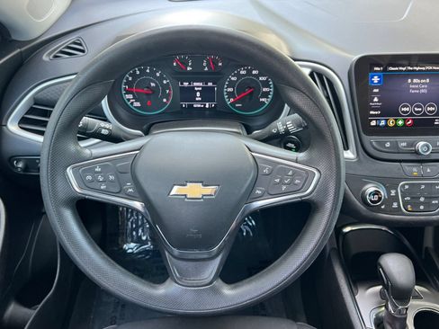 Used 2024 Chevrolet Malibu LT FWD image 15