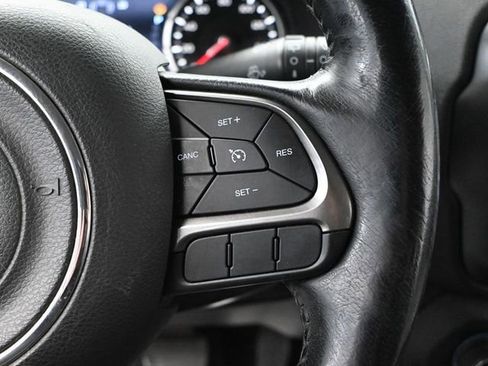 Used 2019 Jeep Renegade Limited w/ Safety and Security Group image 26