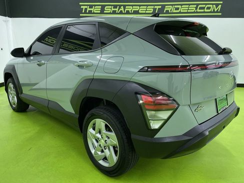 Used 2024 Hyundai Kona SE image 7