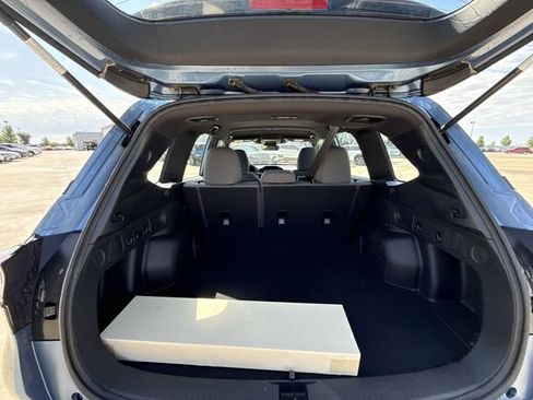 Used 2025 Subaru Forester AWD/4WD image 22