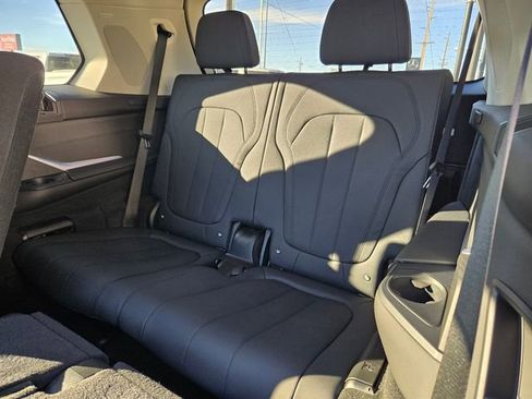 Used 2021 BMW X7 xDrive40i w/ Premium Package image 5